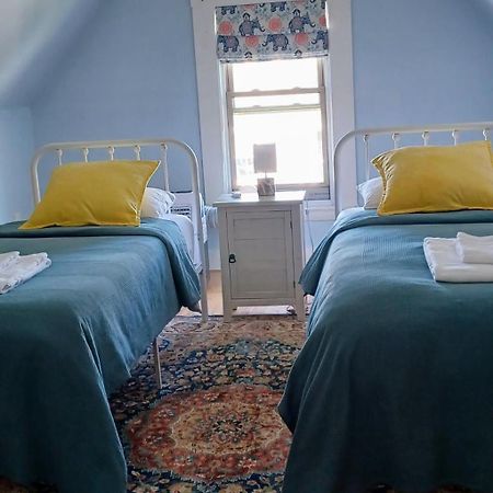 Guest Suite In Historical District Gloucester Bagian luar foto