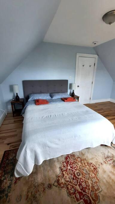 Guest Suite In Historical District Gloucester Bagian luar foto