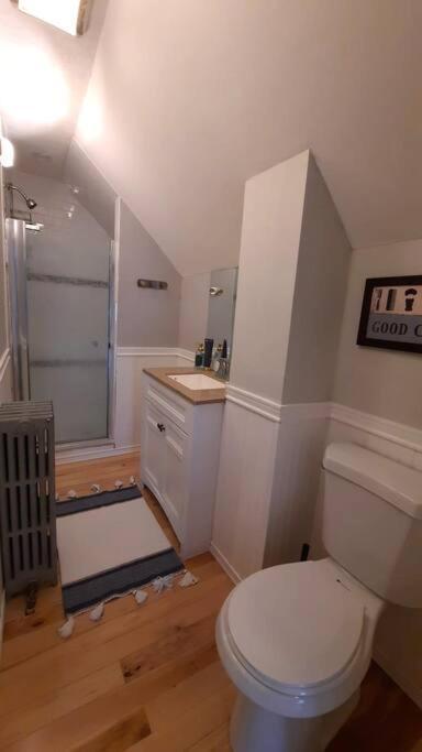 Guest Suite In Historical District Gloucester Bagian luar foto