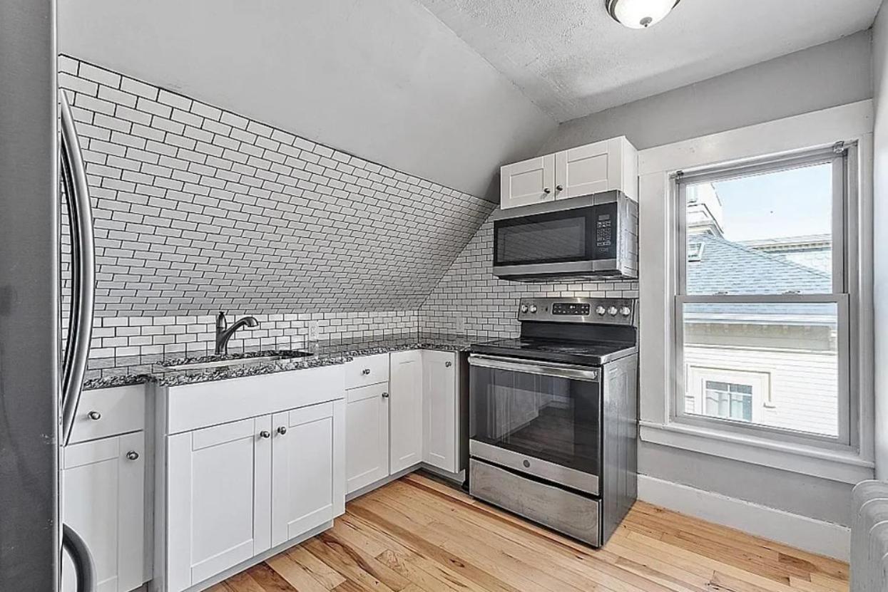 Guest Suite In Historical District Gloucester Bagian luar foto